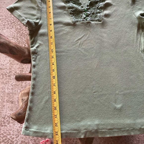 Was💲8! 🎉5/$20 Flower embroidered ribbed tunic - Picture 8 of 13